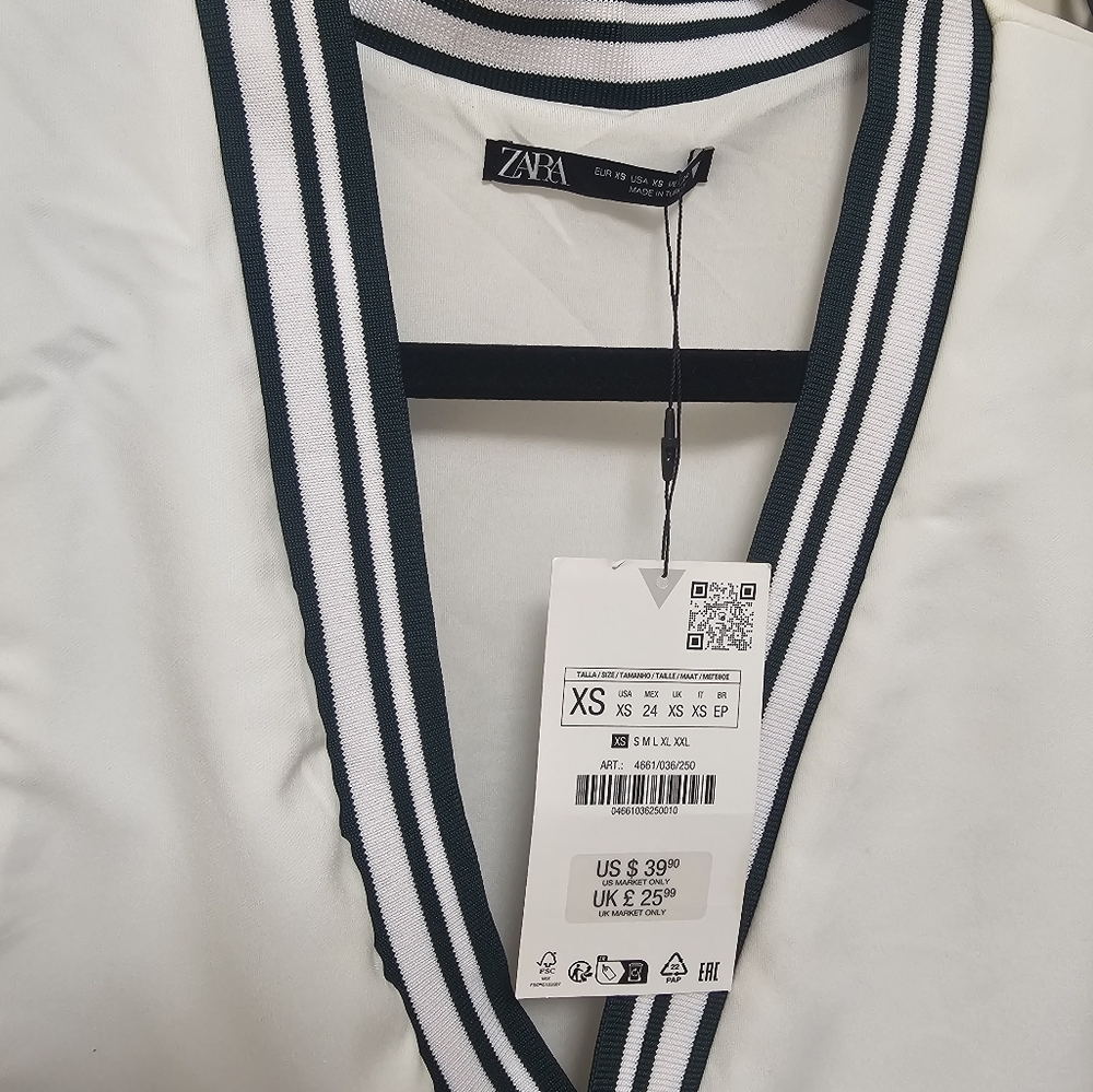 NWT Zara White and Green Bodysuit with V-Neck and Athletic Cut. - Picture 3 of 11